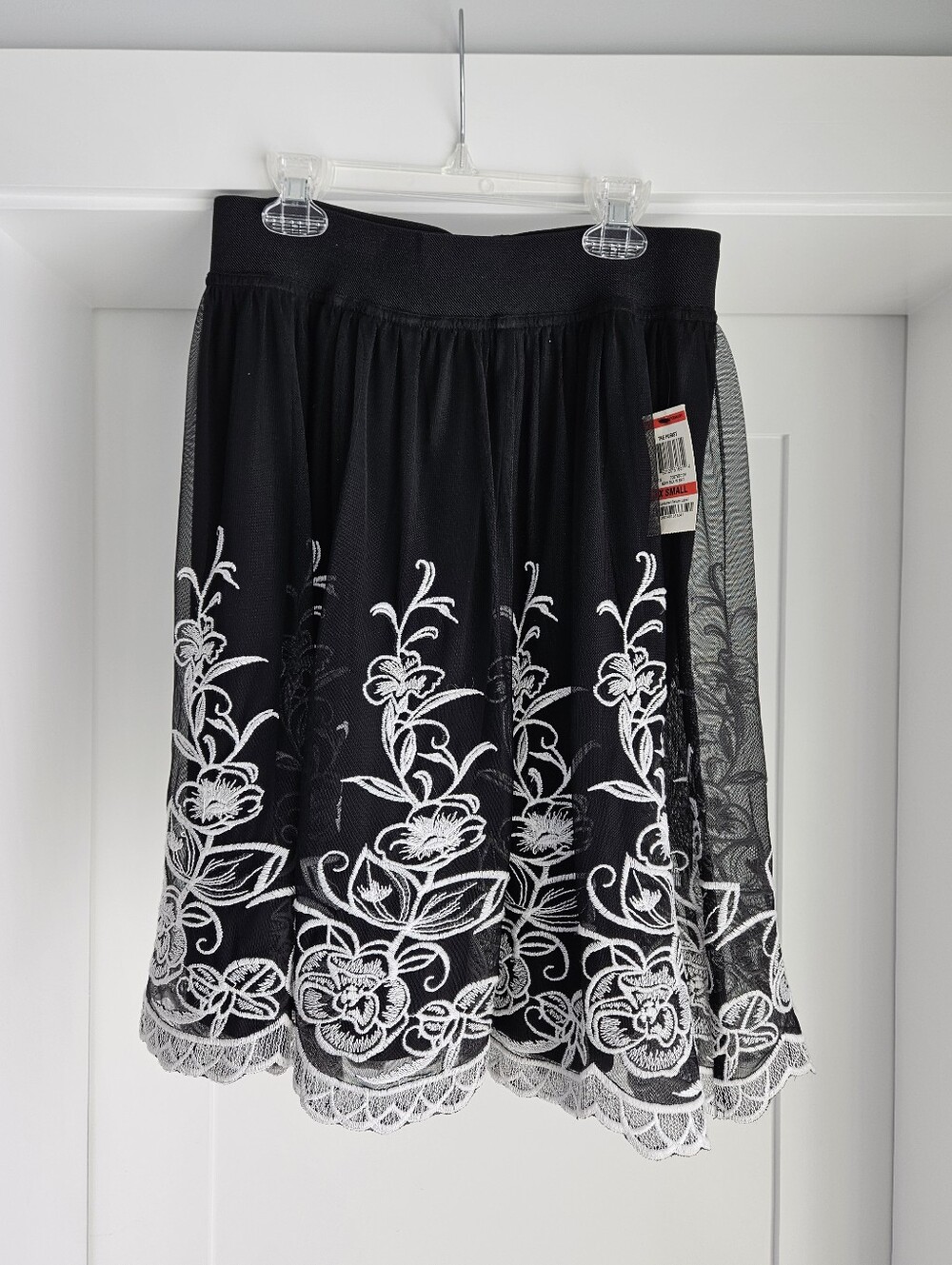 ALFANI Black & White Floral Skirt - XS